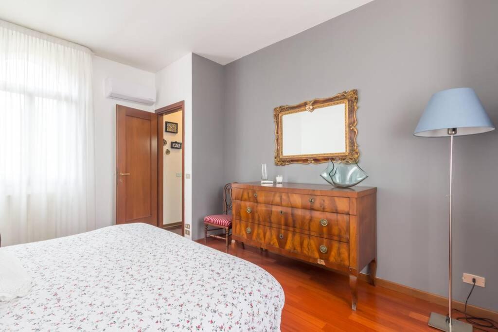 Dadahome Elegante Appartamento Vicino Al Centro Treviso Ngoại thất bức ảnh